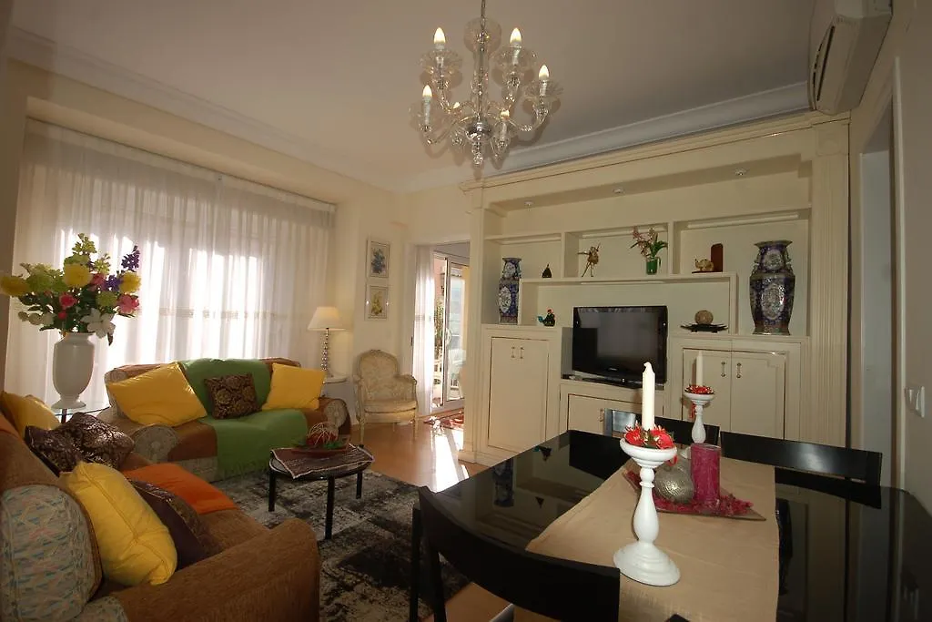 Lets Holidays Centric Apartment In Barcelona
